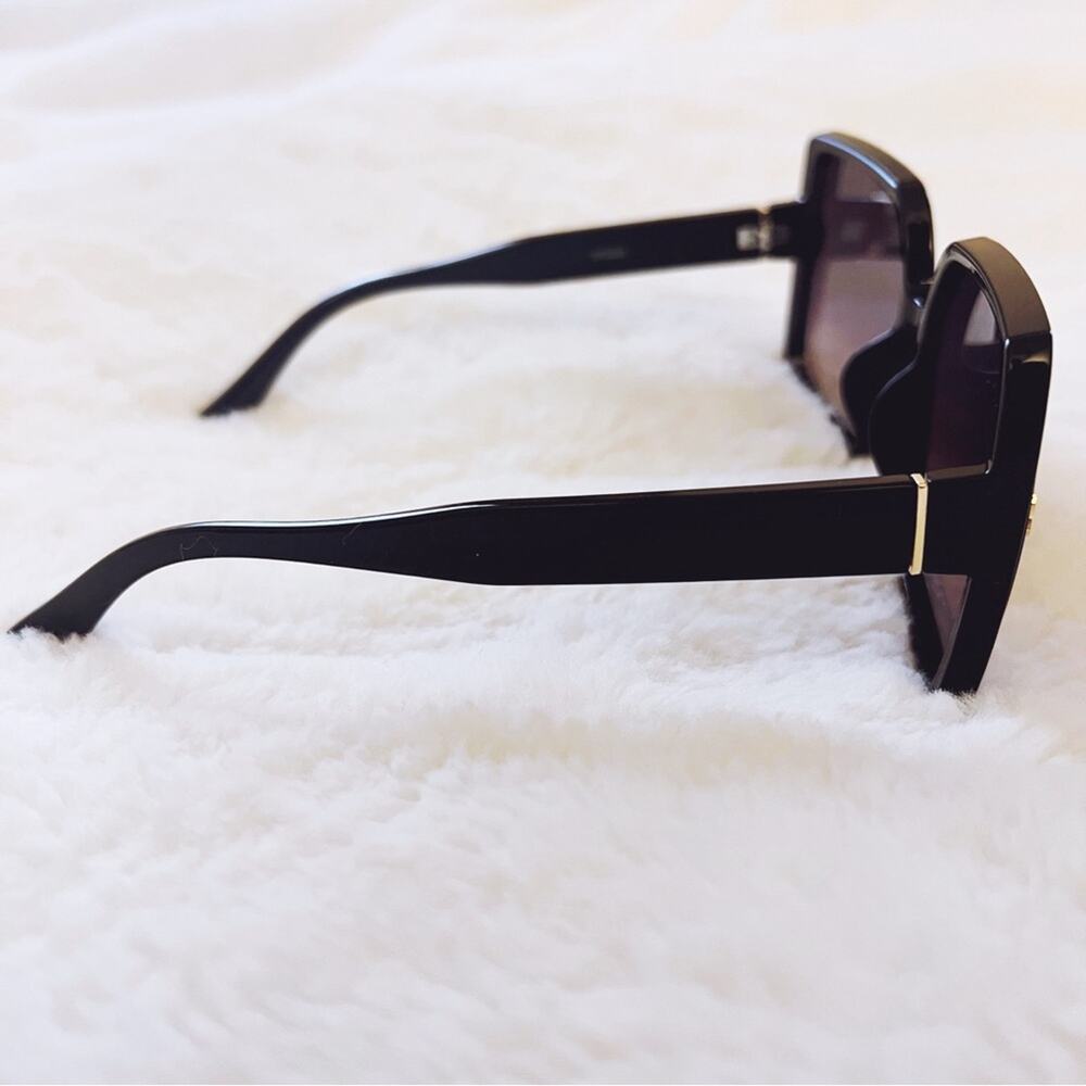 Aurora Black Oversized Square Sunglasses - Picture 8 of 10